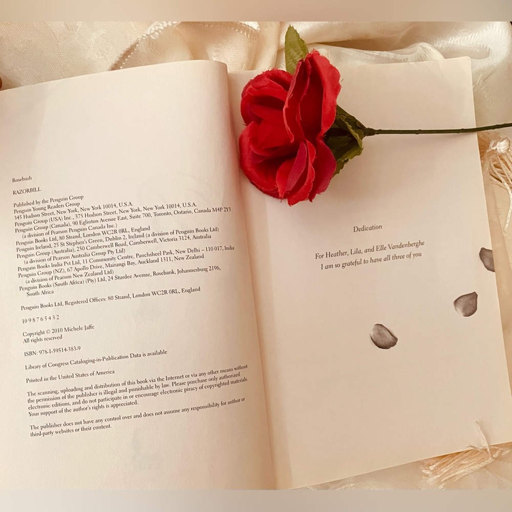 Rose Bush Book By Michele Jaffe (326 Pages)RAZORBILL By PenguinGroup - Picture 6 of 8